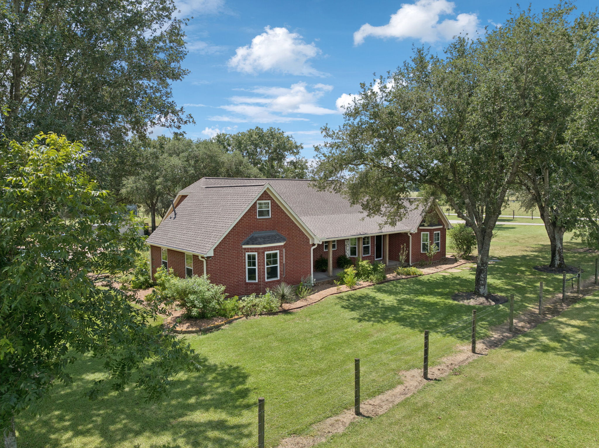 31229 Rochen Road, Waller, TX 77484