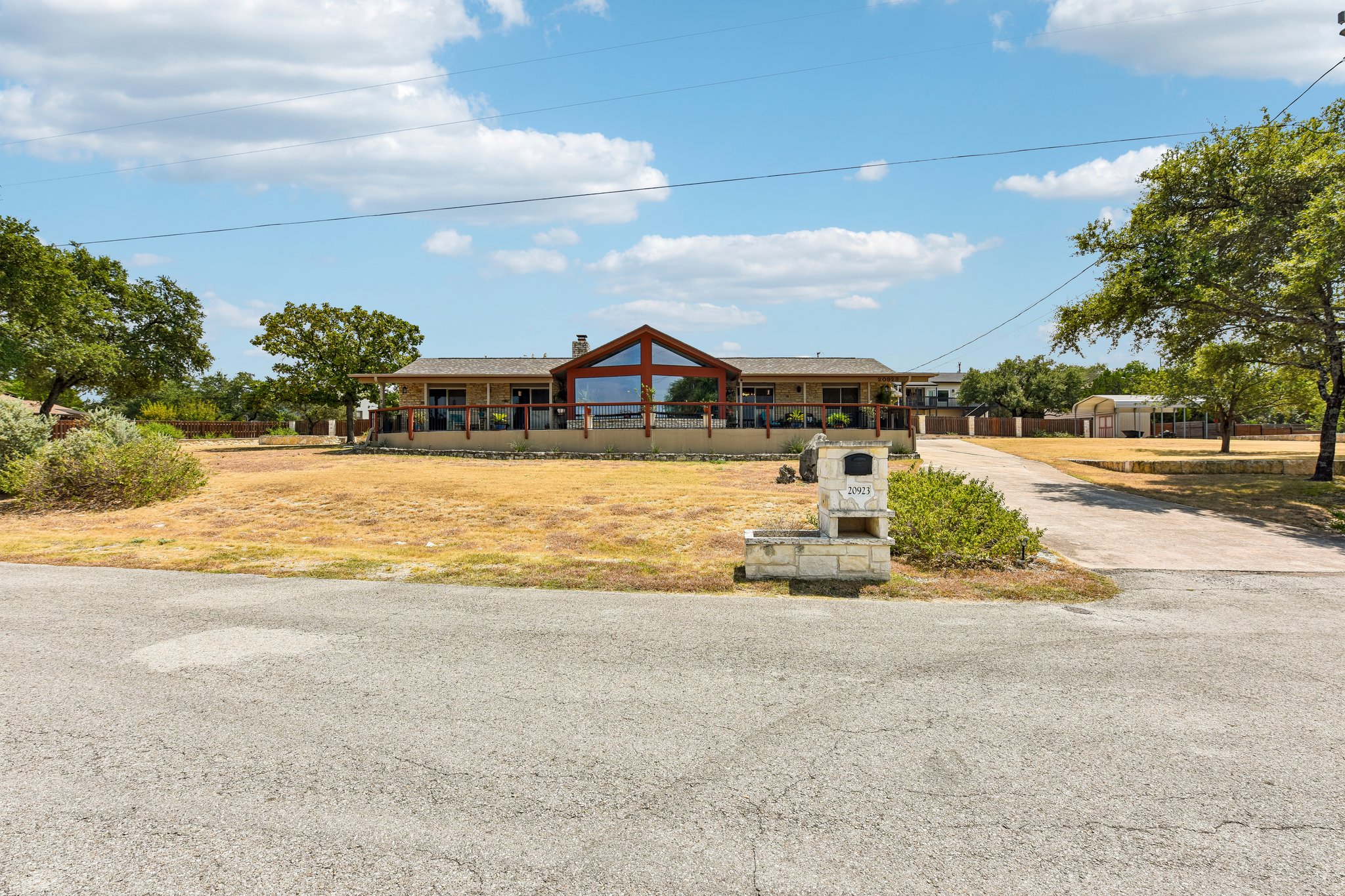20923 Oak Dale Dr — photo