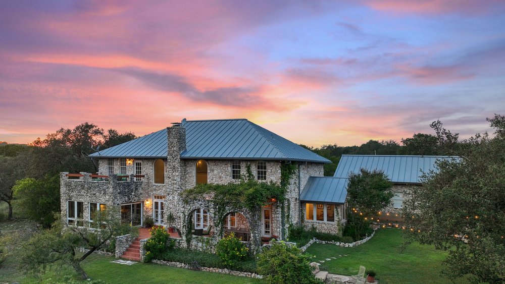 Home in Spicewood, TX 78669 — photo 2