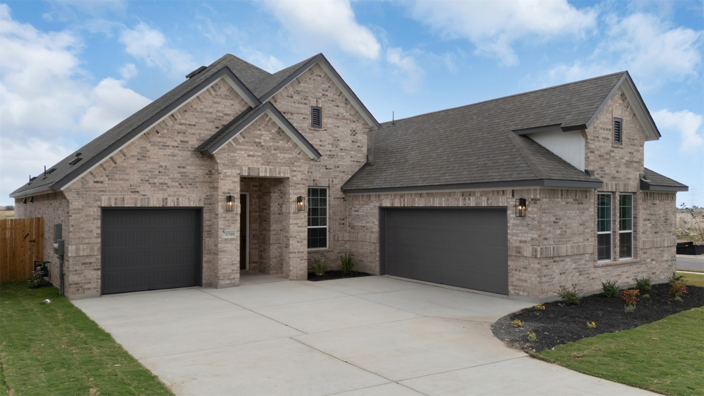 1612 Willow Bean Dr — photo