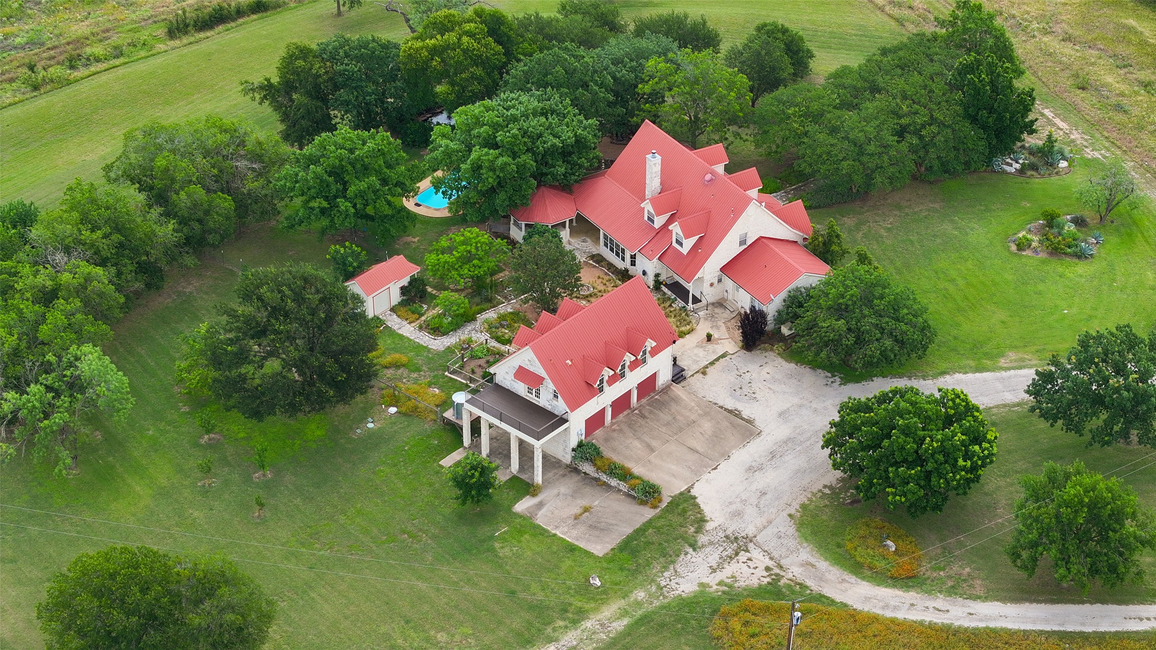 351 Laurel Crk — photo