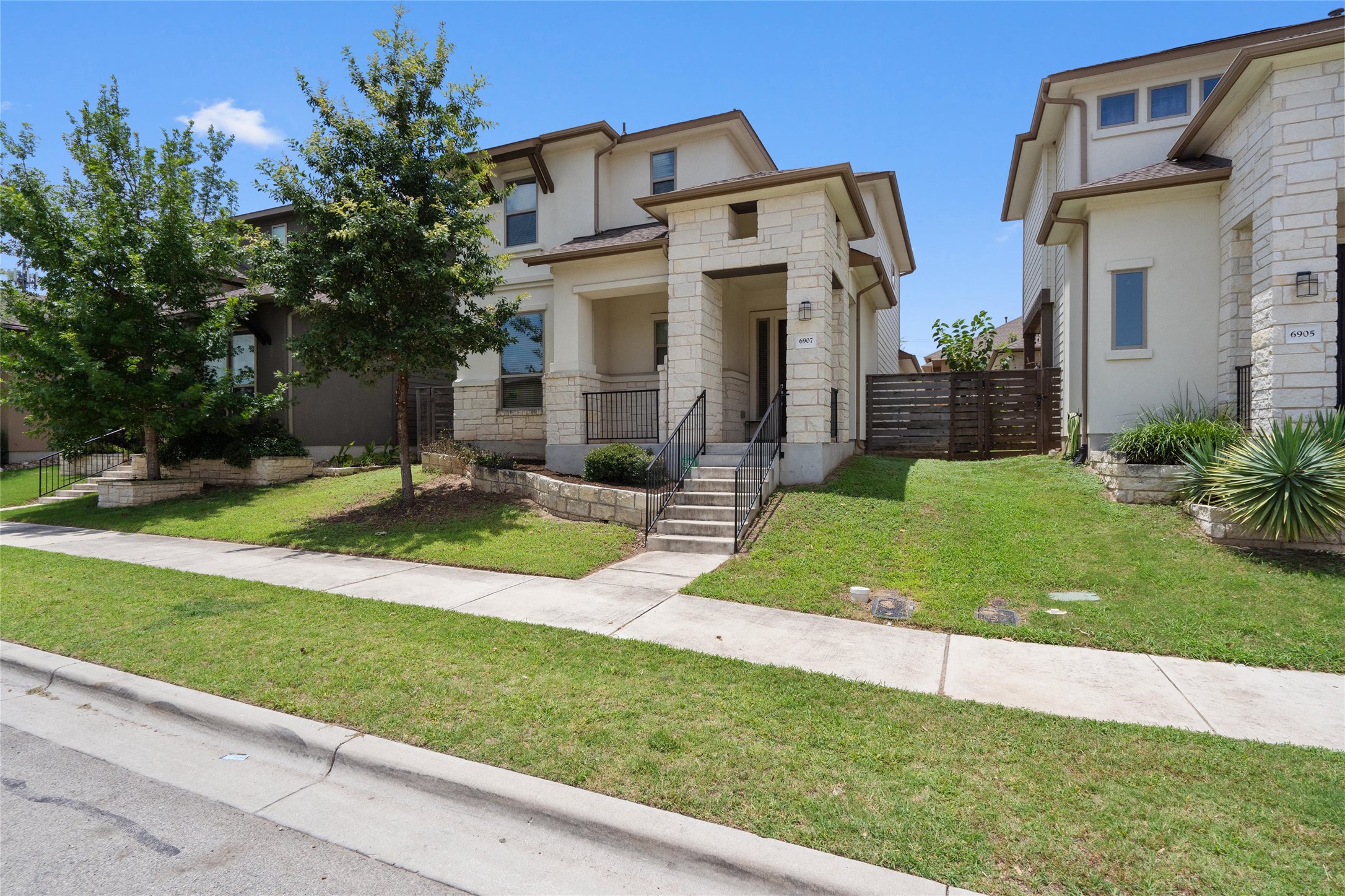 6907 Idea Road, Austin, TX 78741 — photo 2
