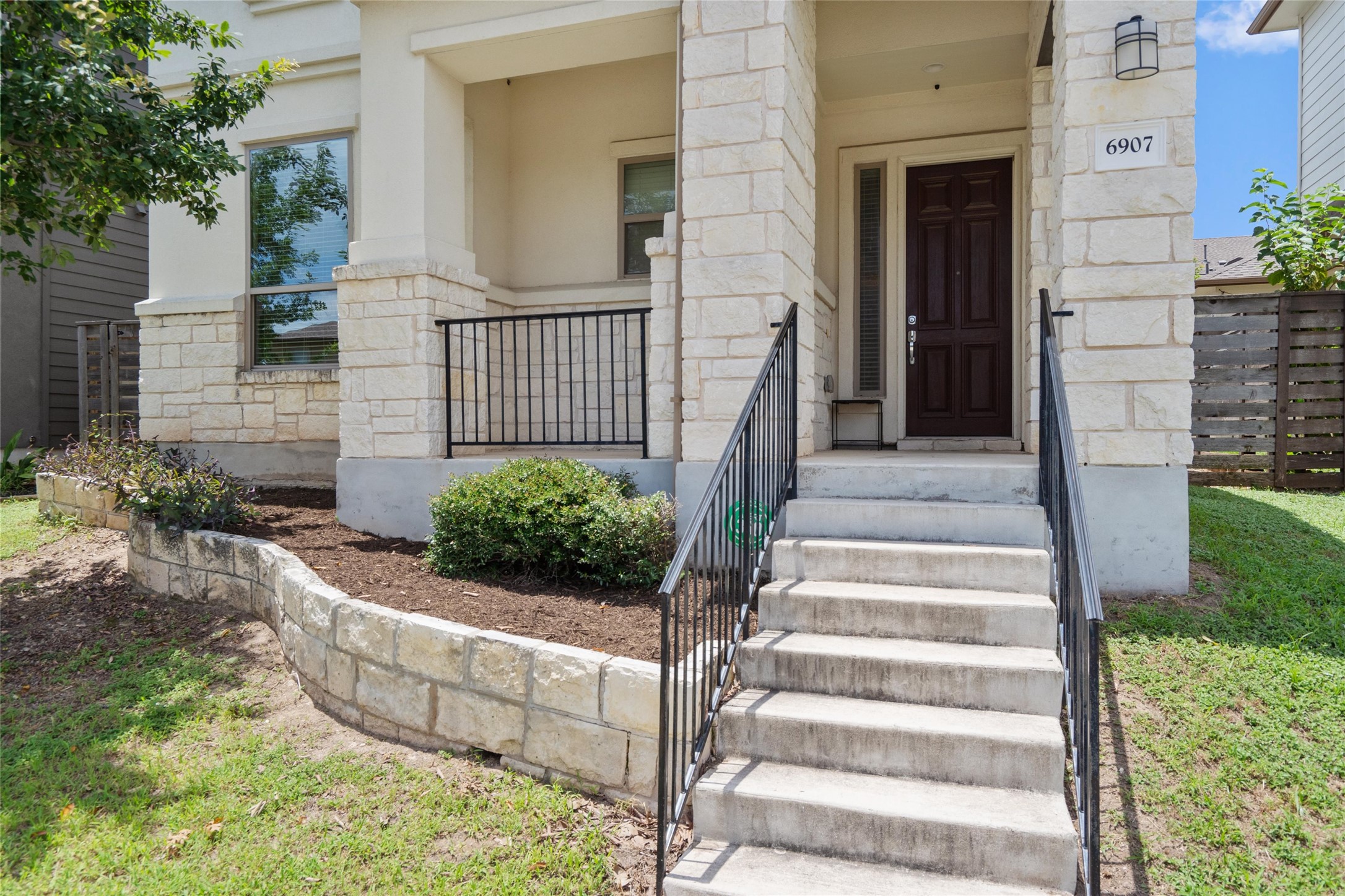6907 Idea Road, Austin, TX 78741 — photo 3