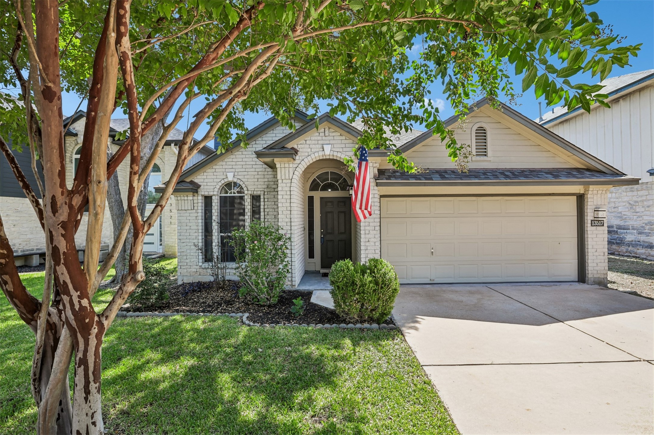 13517 Bolivia Dr — photo