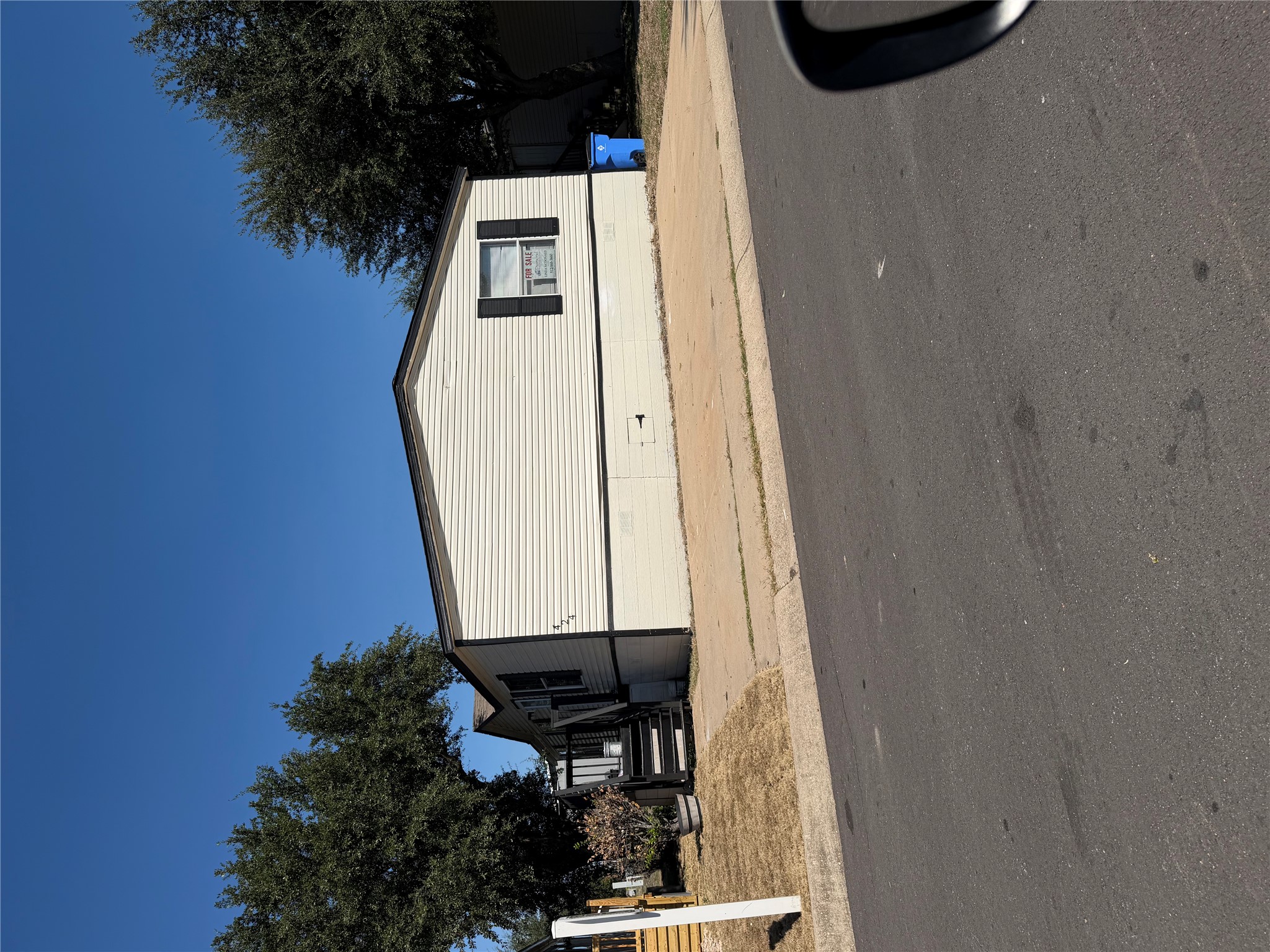 7601 S Daffan Ln E Unit 424 — photo