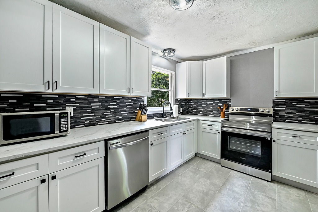 404 Goodnight Dr — photo