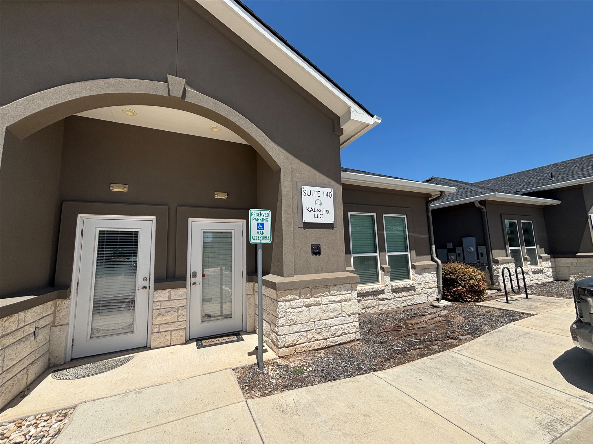 660 S Bagdad Rd 310 — photo