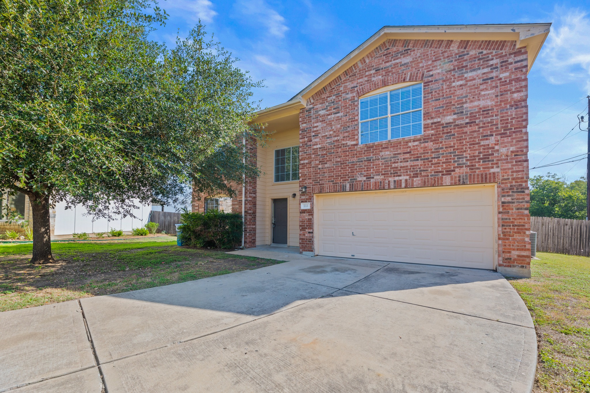 722 Lavaca Loop — photo