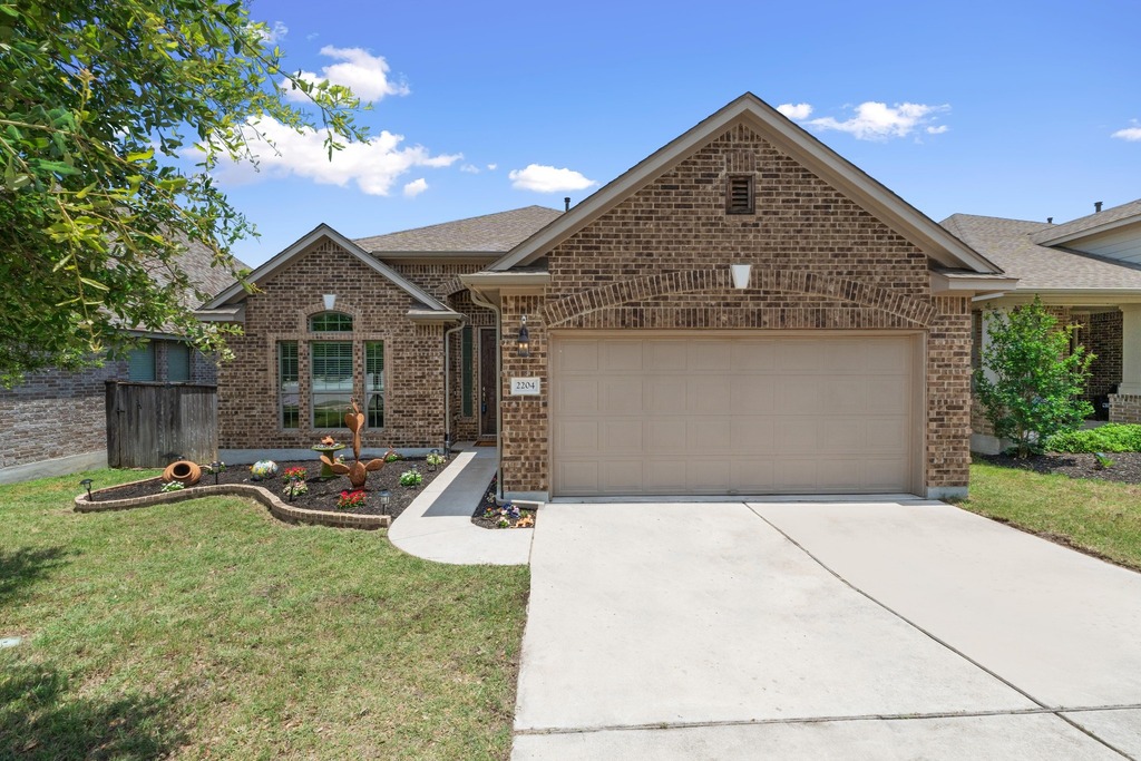 2204 Granite Hill Dr — photo