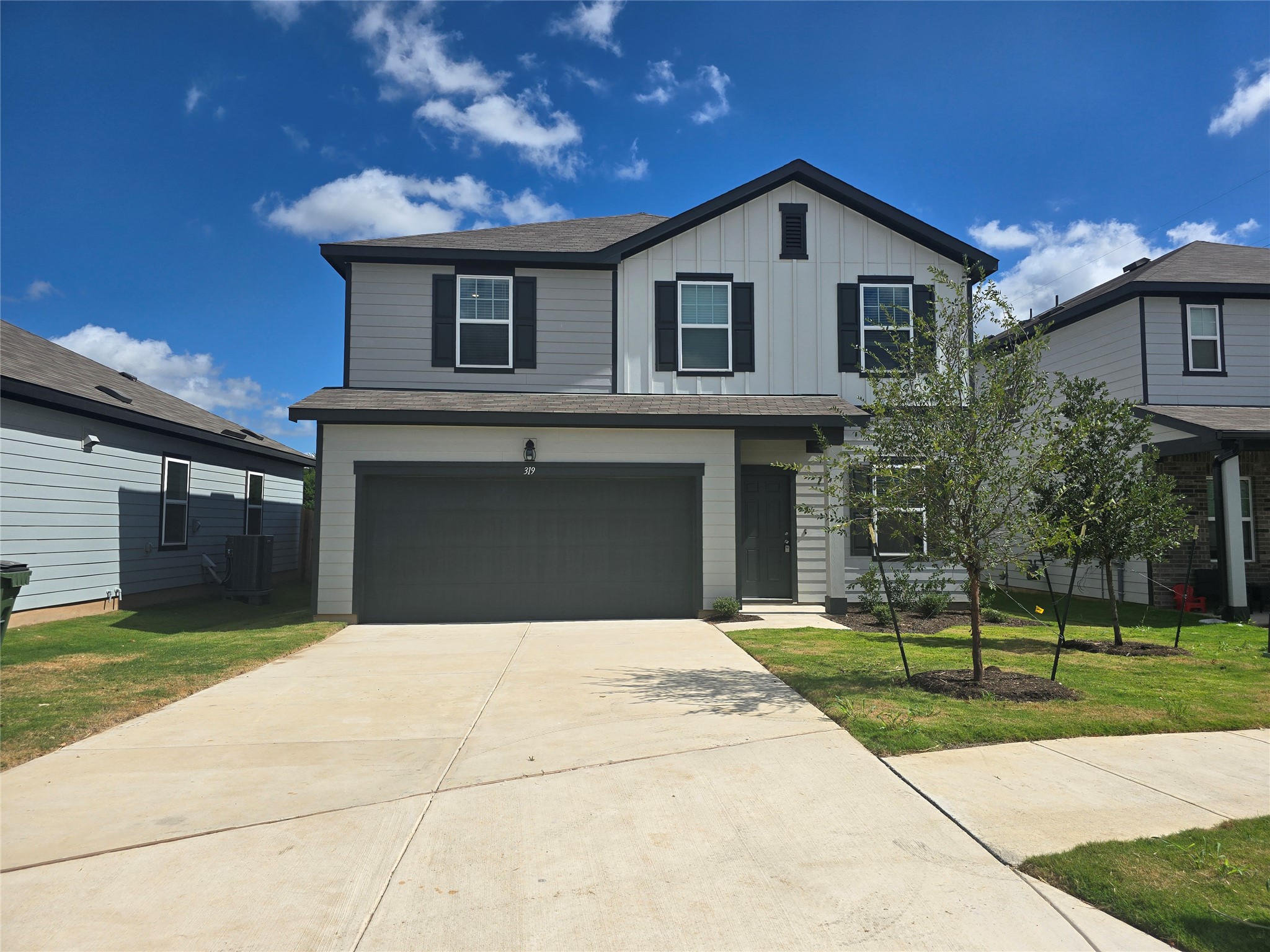 319 Stonebrook Dr — photo