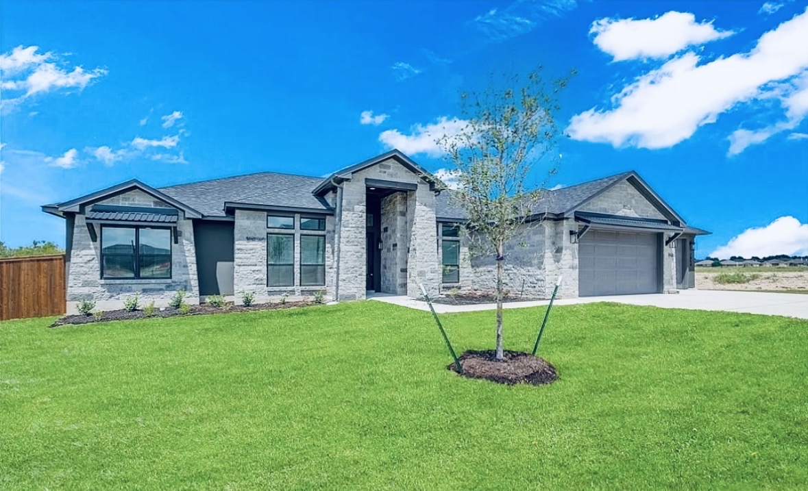2054 Gray Fox Dr — photo