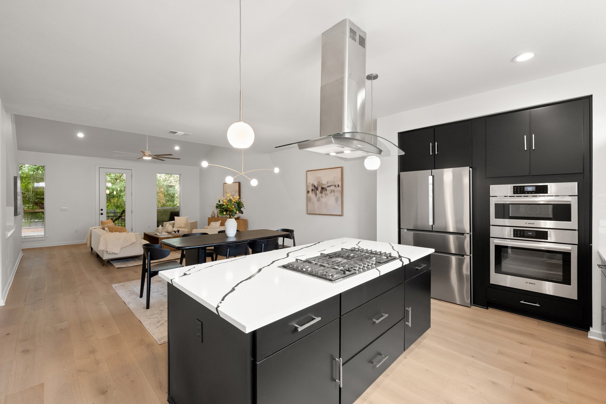 1205 Kinney Ave H — photo