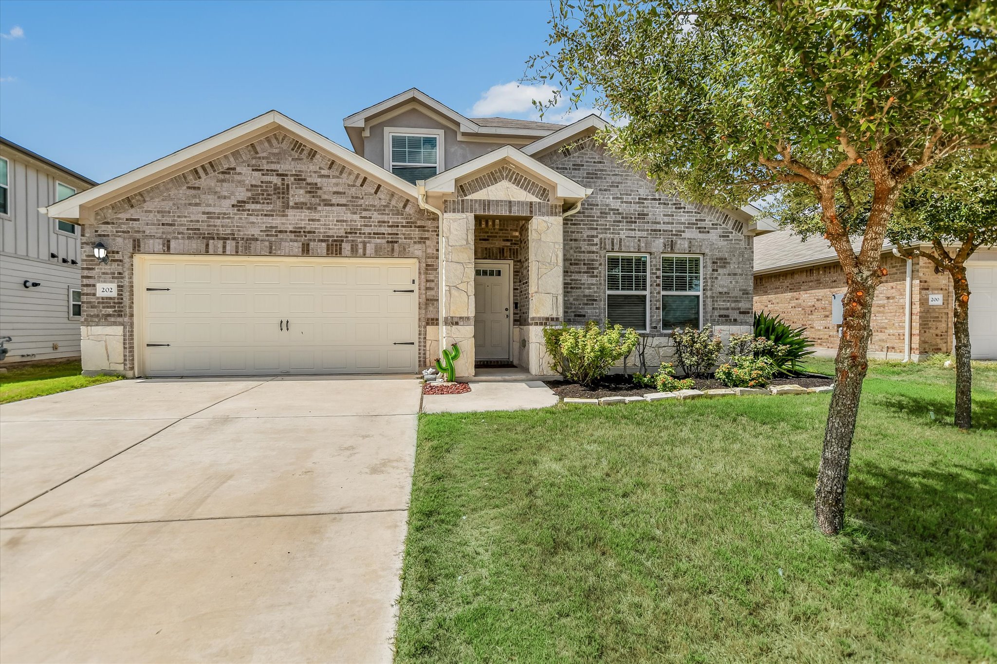 202 Grasslands Trl — photo