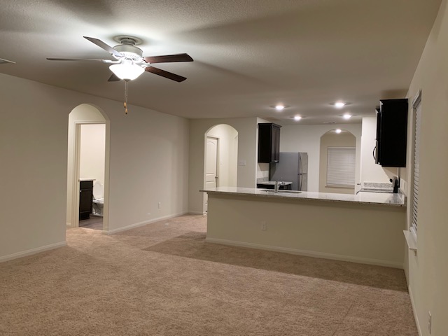 140 Allington Circle, Jarrell, TX 76537 — photo 3