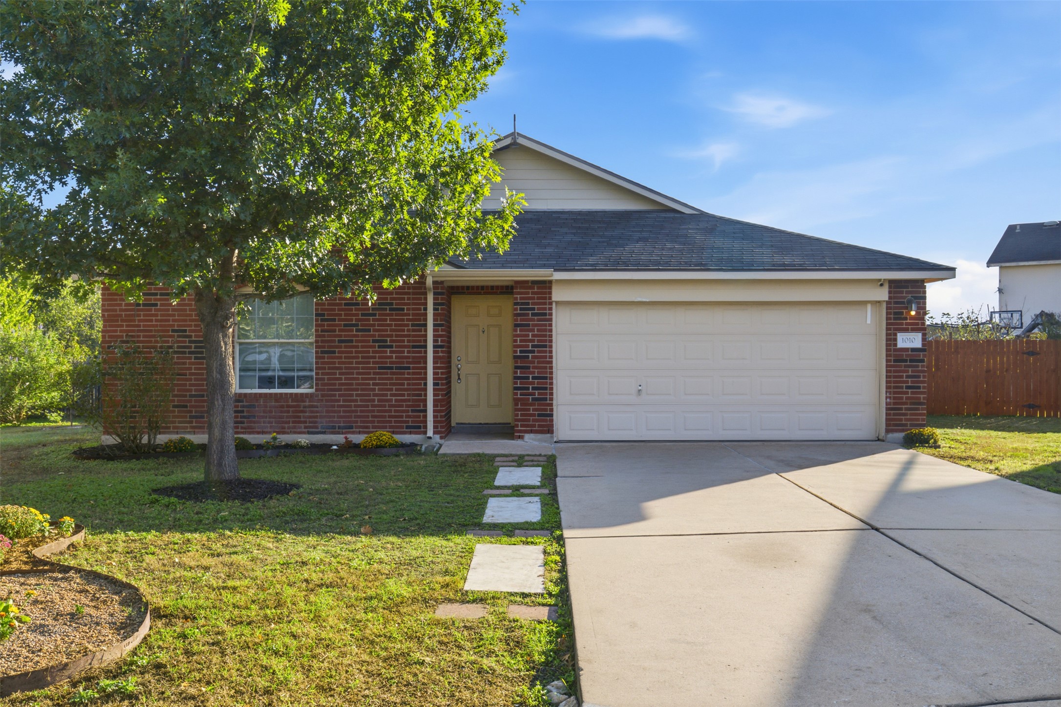 1010 Meandering Creek CV — photo