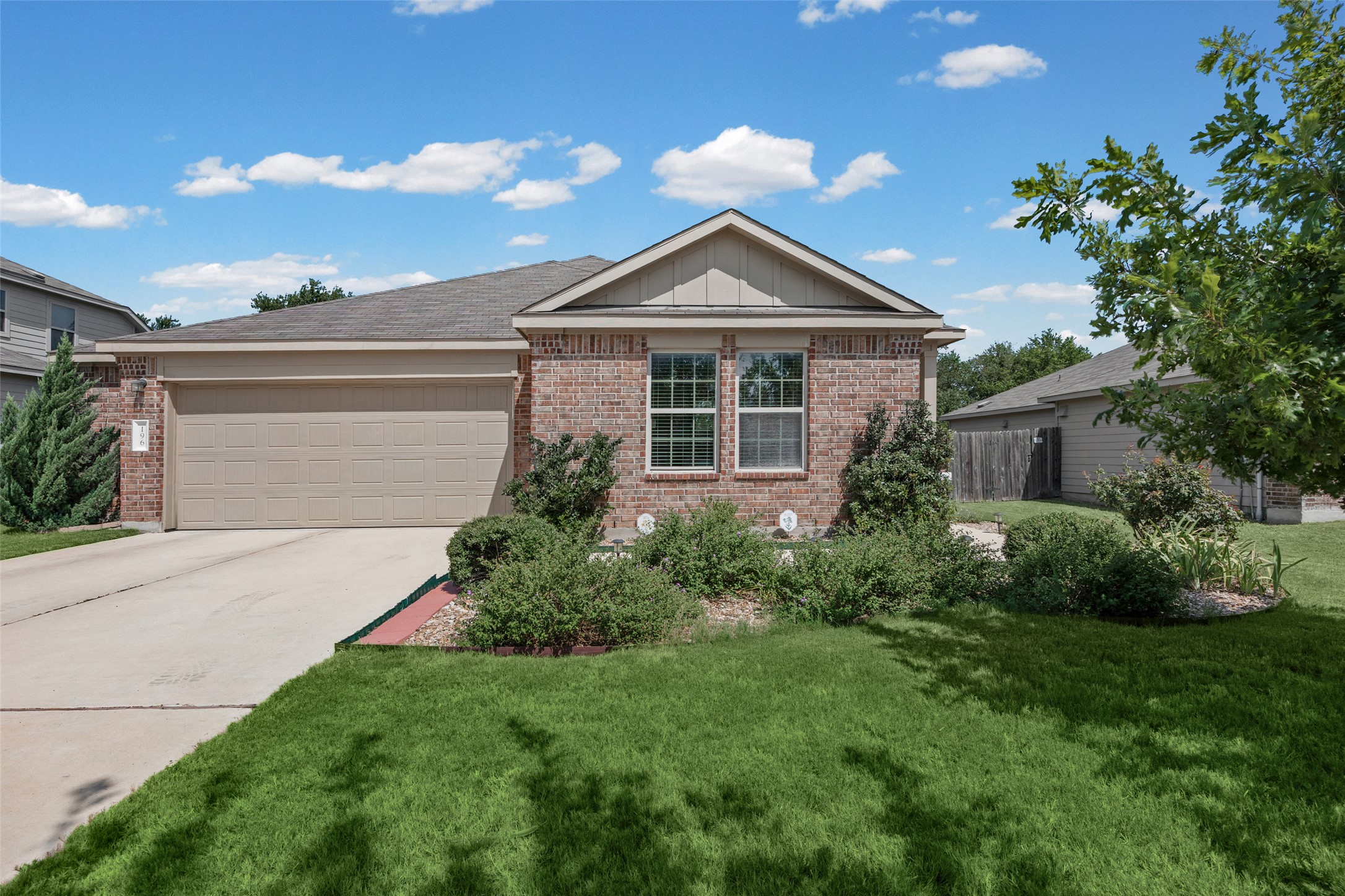 196 Jackson Blue Ln — photo