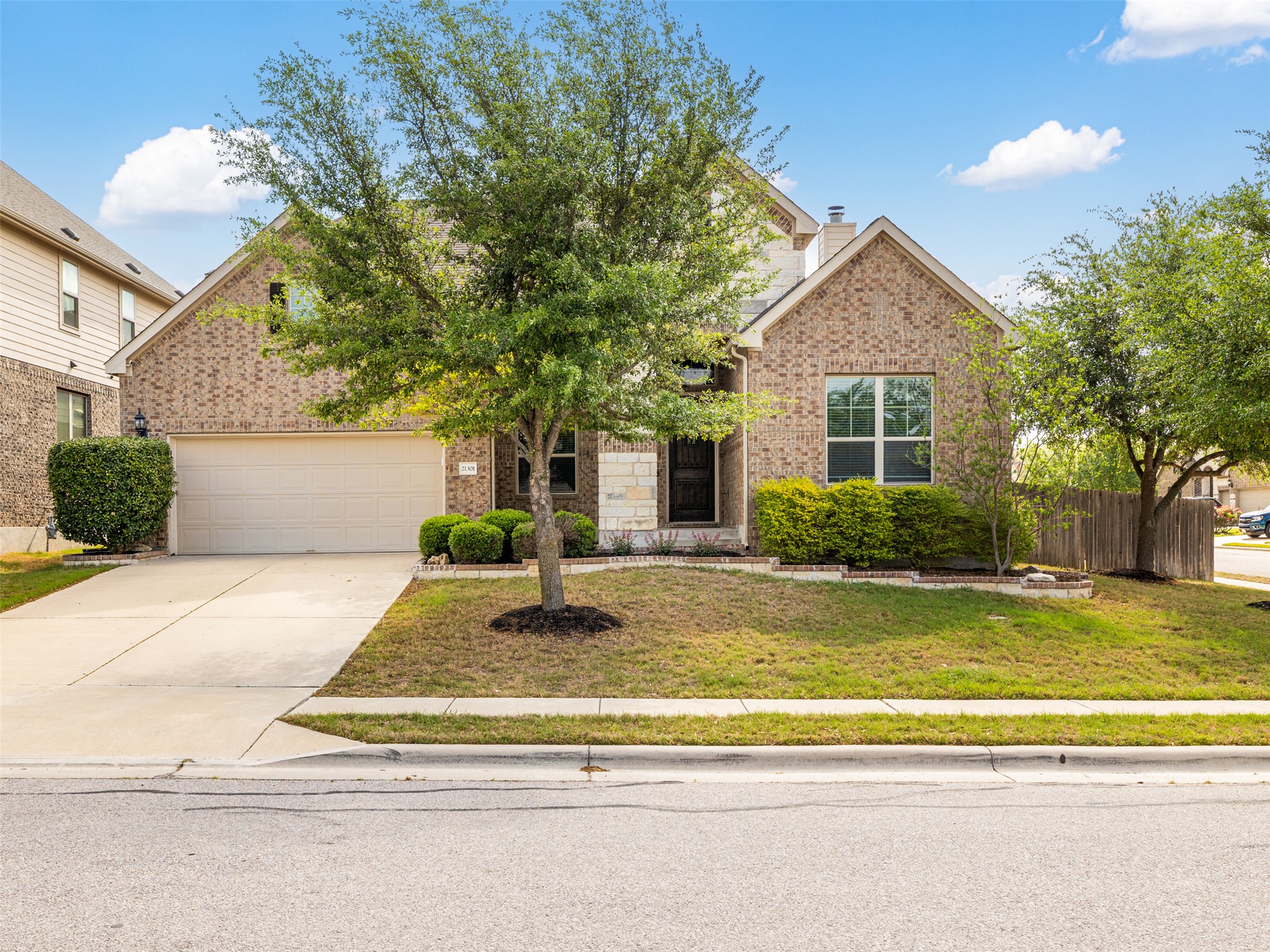 21301 Merveil Dr — photo