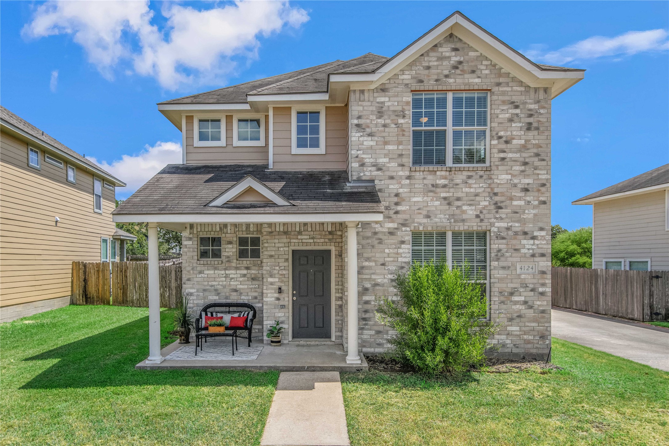 4124 McFarland Dr — photo