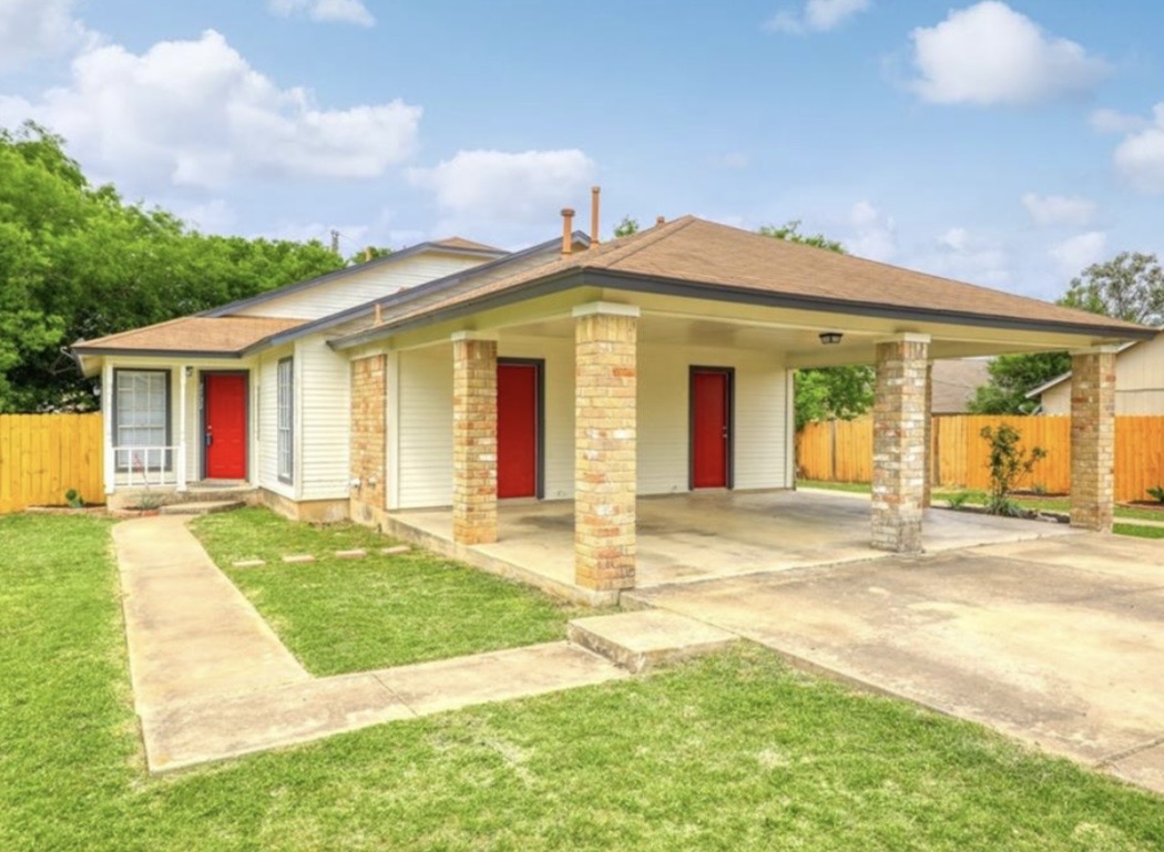2132 Andover Dr — photo