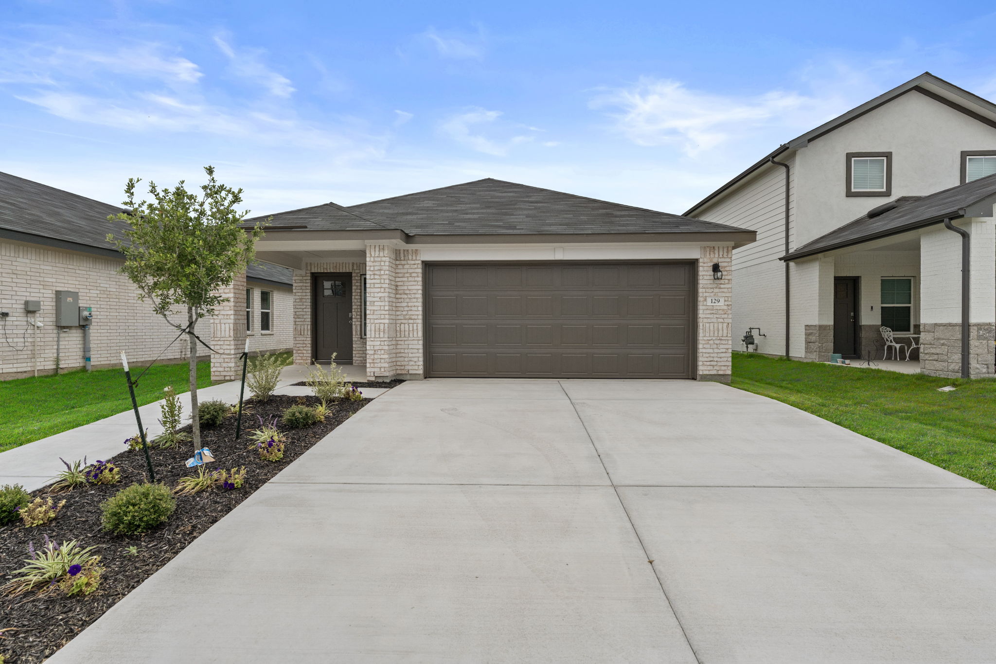 129 Raymondville Path — photo