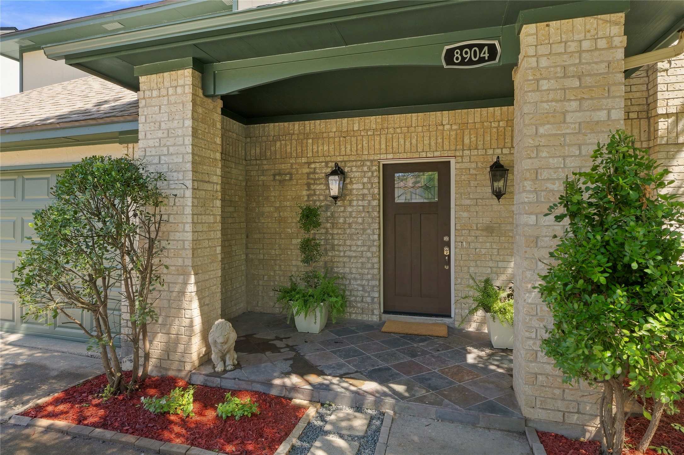 8904 Bridgewood Trl — photo