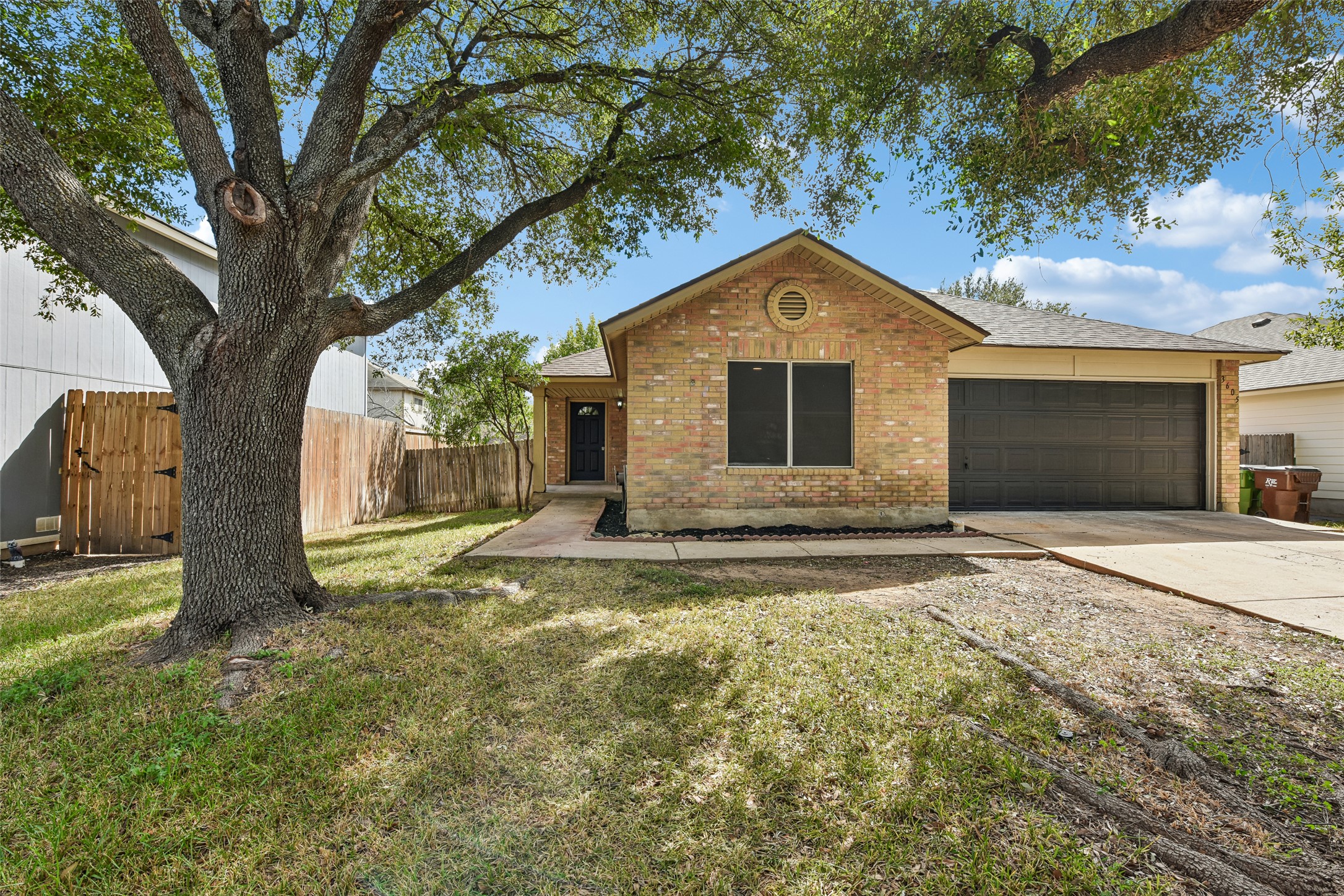 3605 Meadow Park Dr — photo