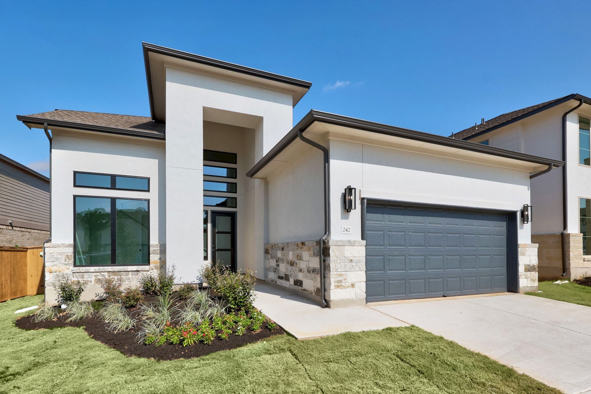 242 Coleto Trl — photo