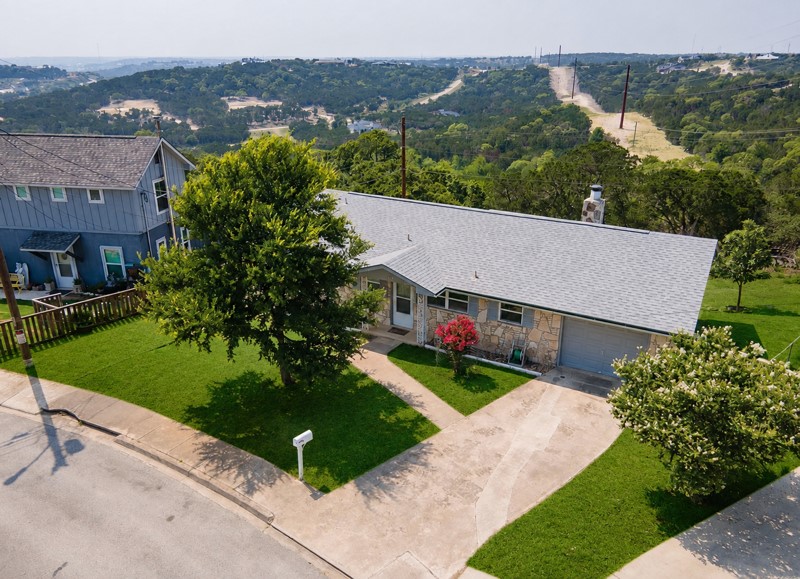 115 Village Dr — photo