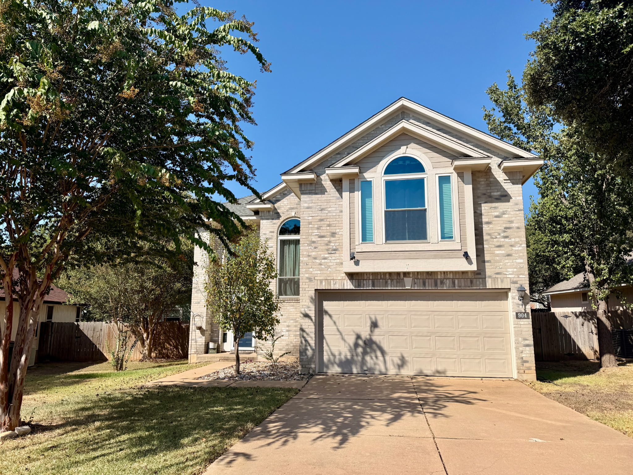 904 Double File CV — photo