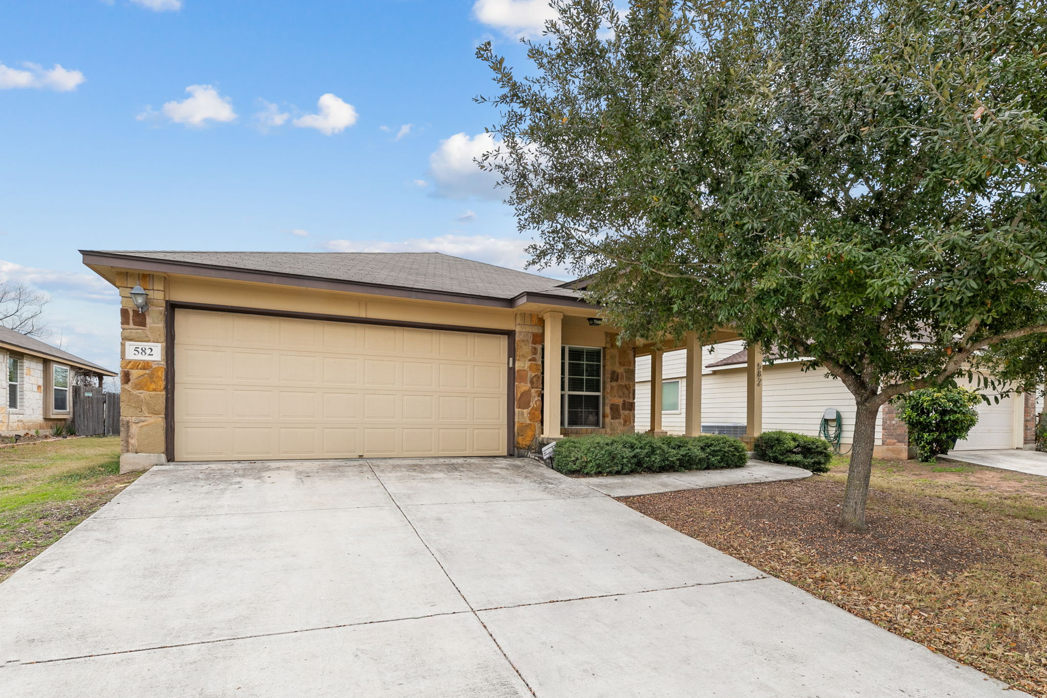 582 Briggs Dr — photo