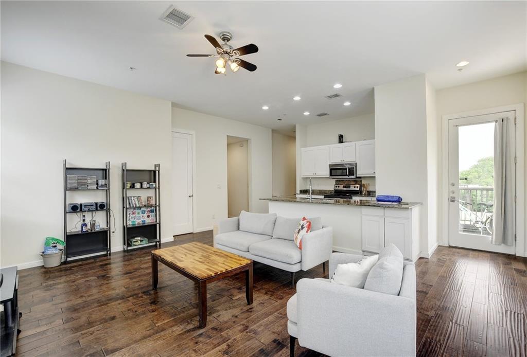 2708 San Pedro St 301 — photo