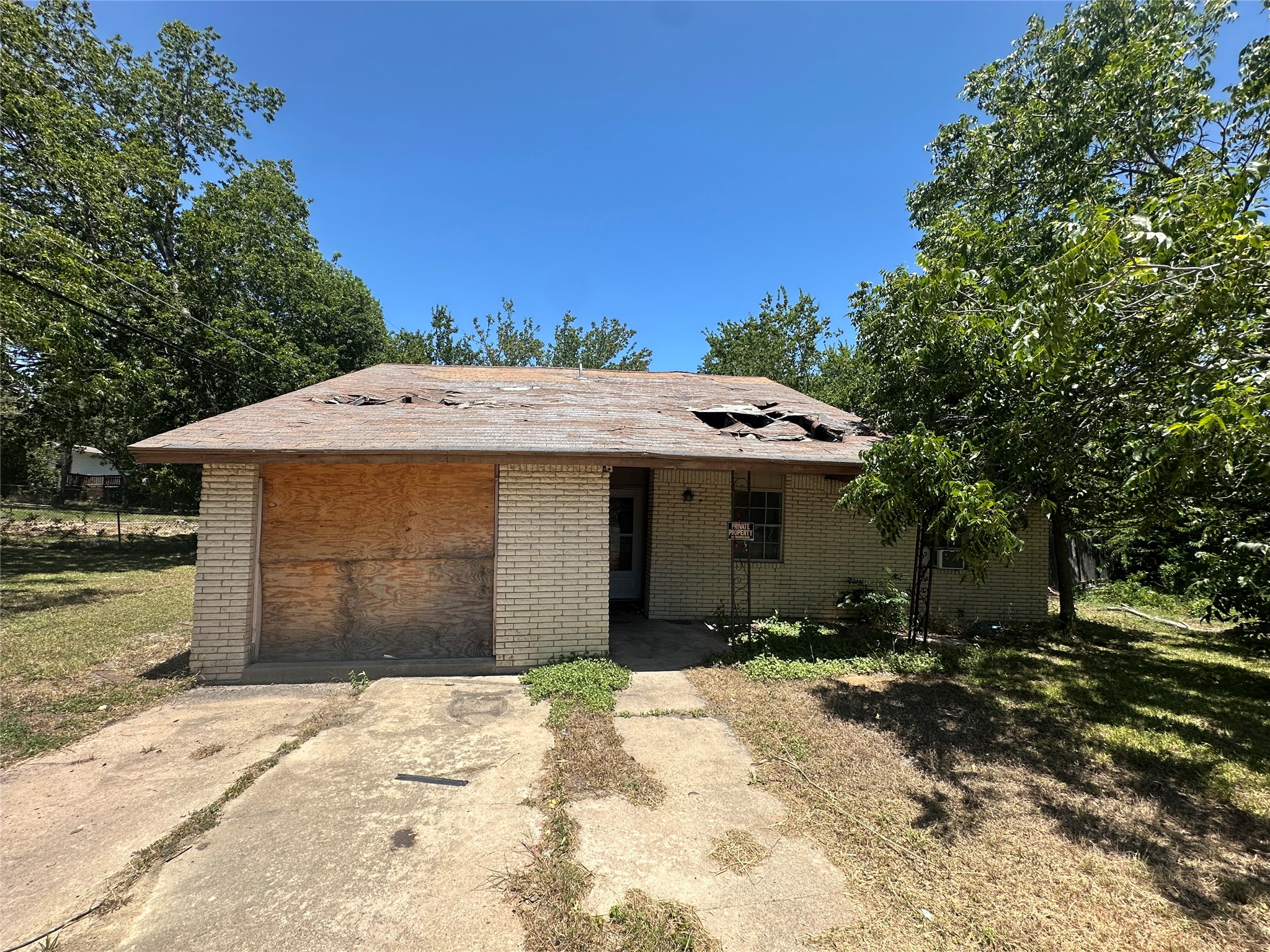 506 Forest Ct — photo