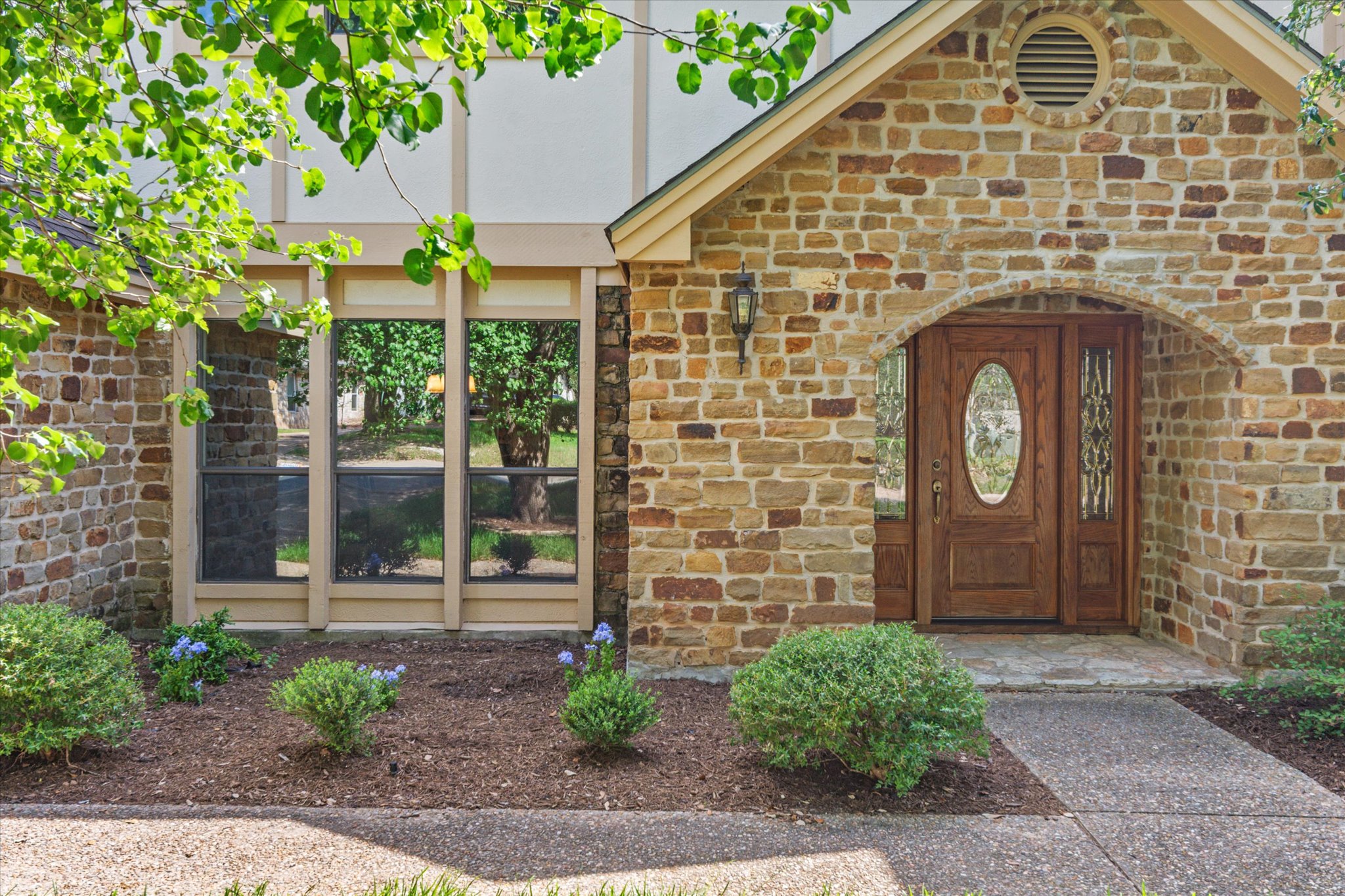 10806 Wintergreen Hl — photo