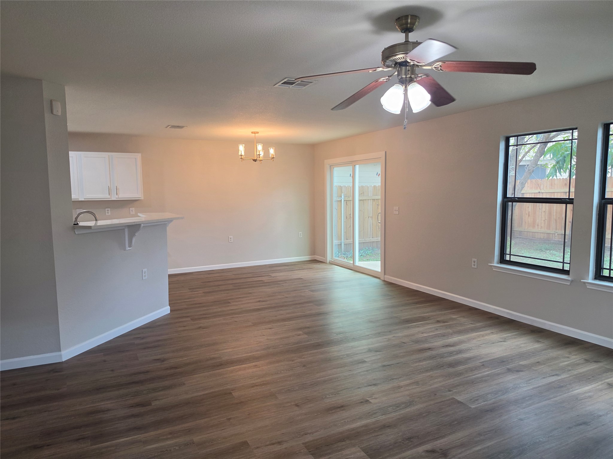 6801 Derby Downs Drive, Austin, TX 78747 — photo 2