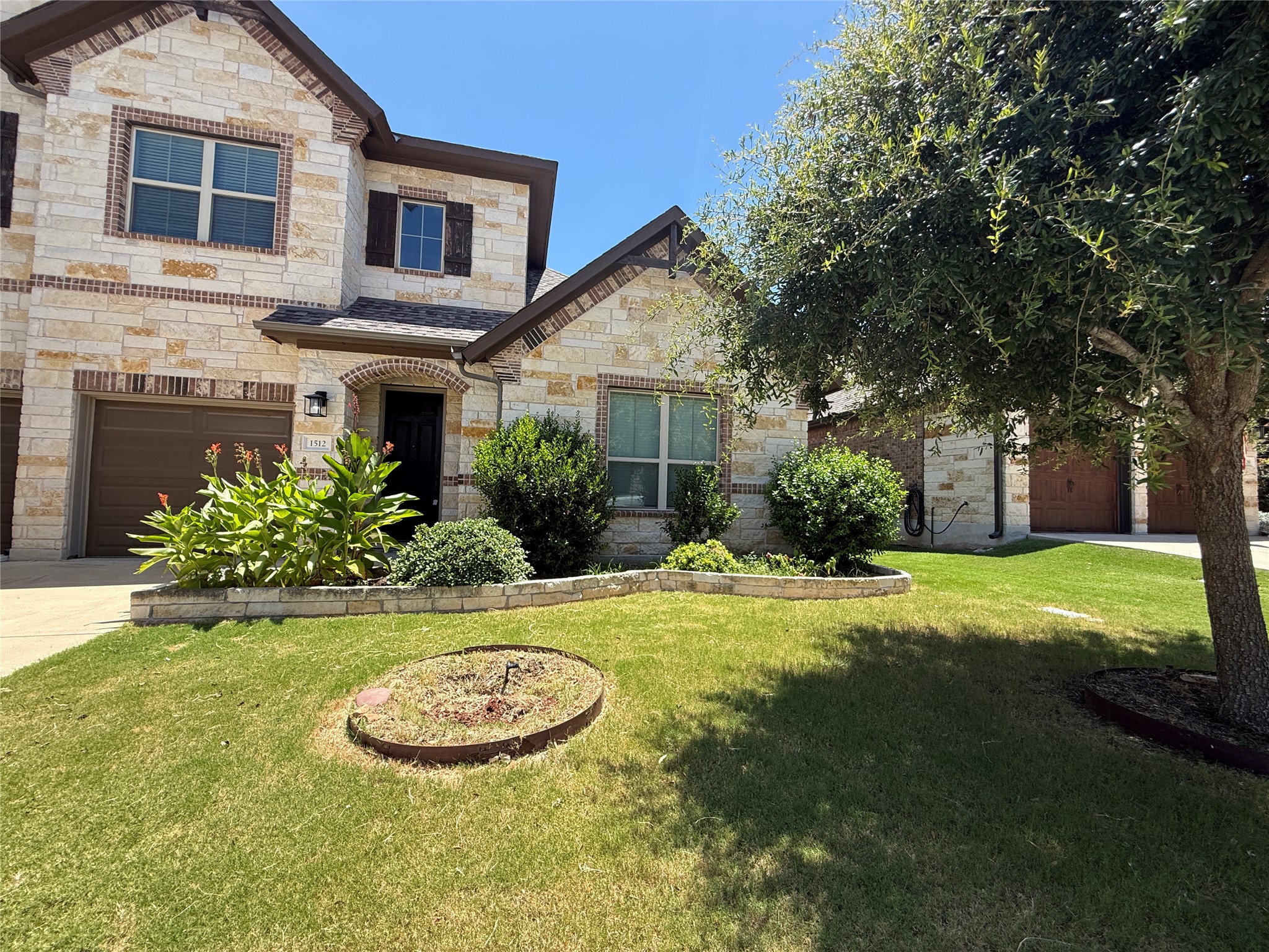 1512 Long Shadow Ln — photo