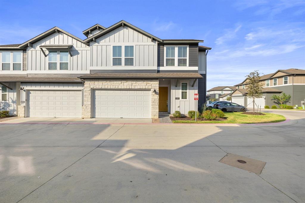 1015 Vista View Dr 1301 — photo