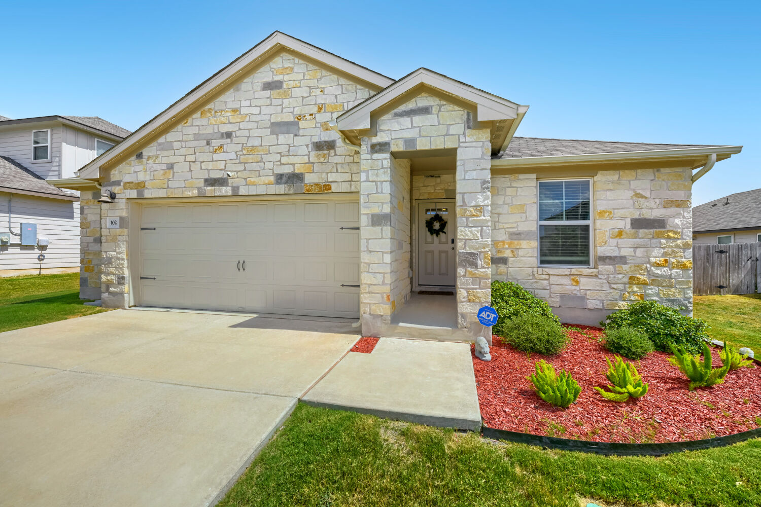 102 Contrada Grace Ln — photo