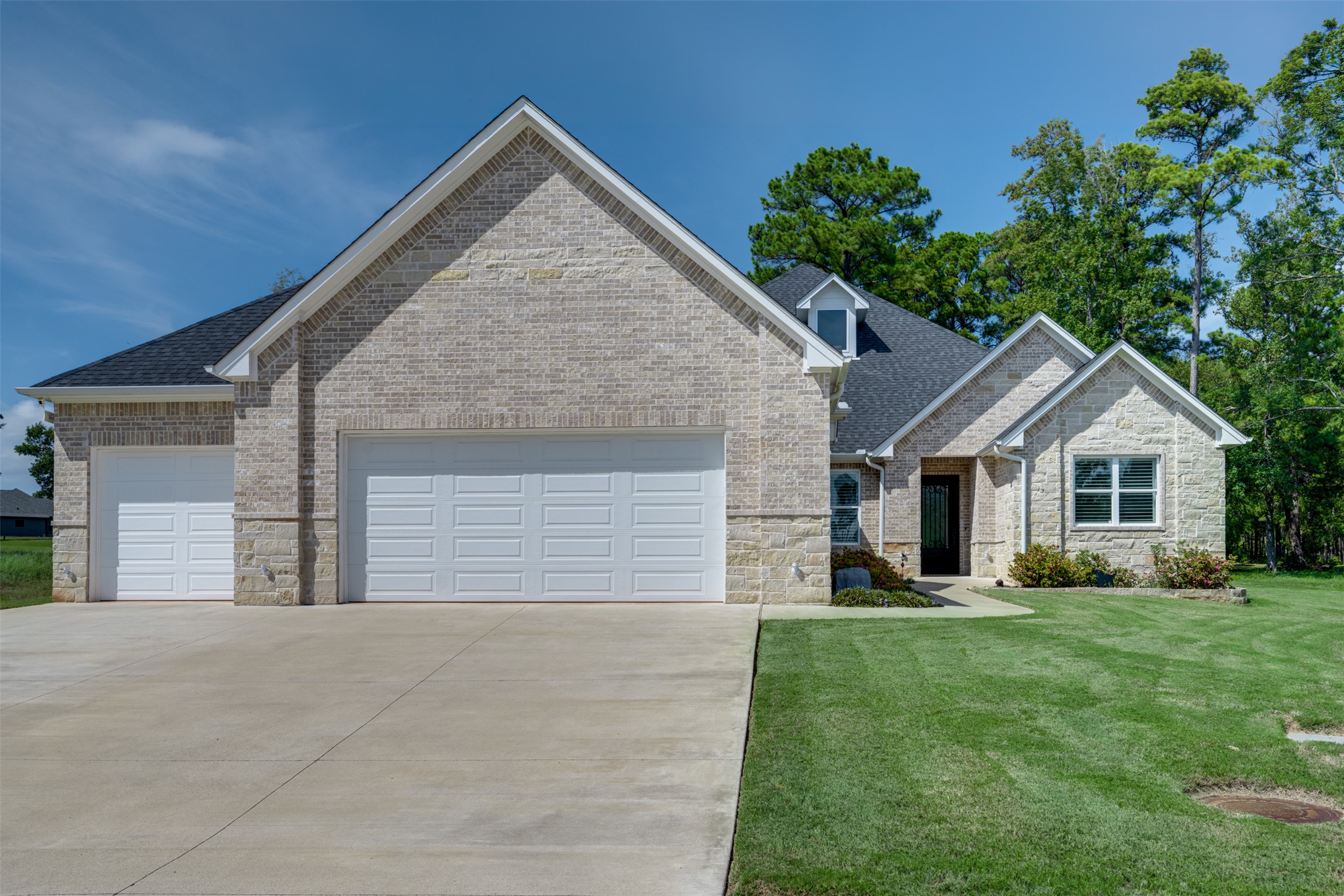 549 Eagles Nest Trl — photo