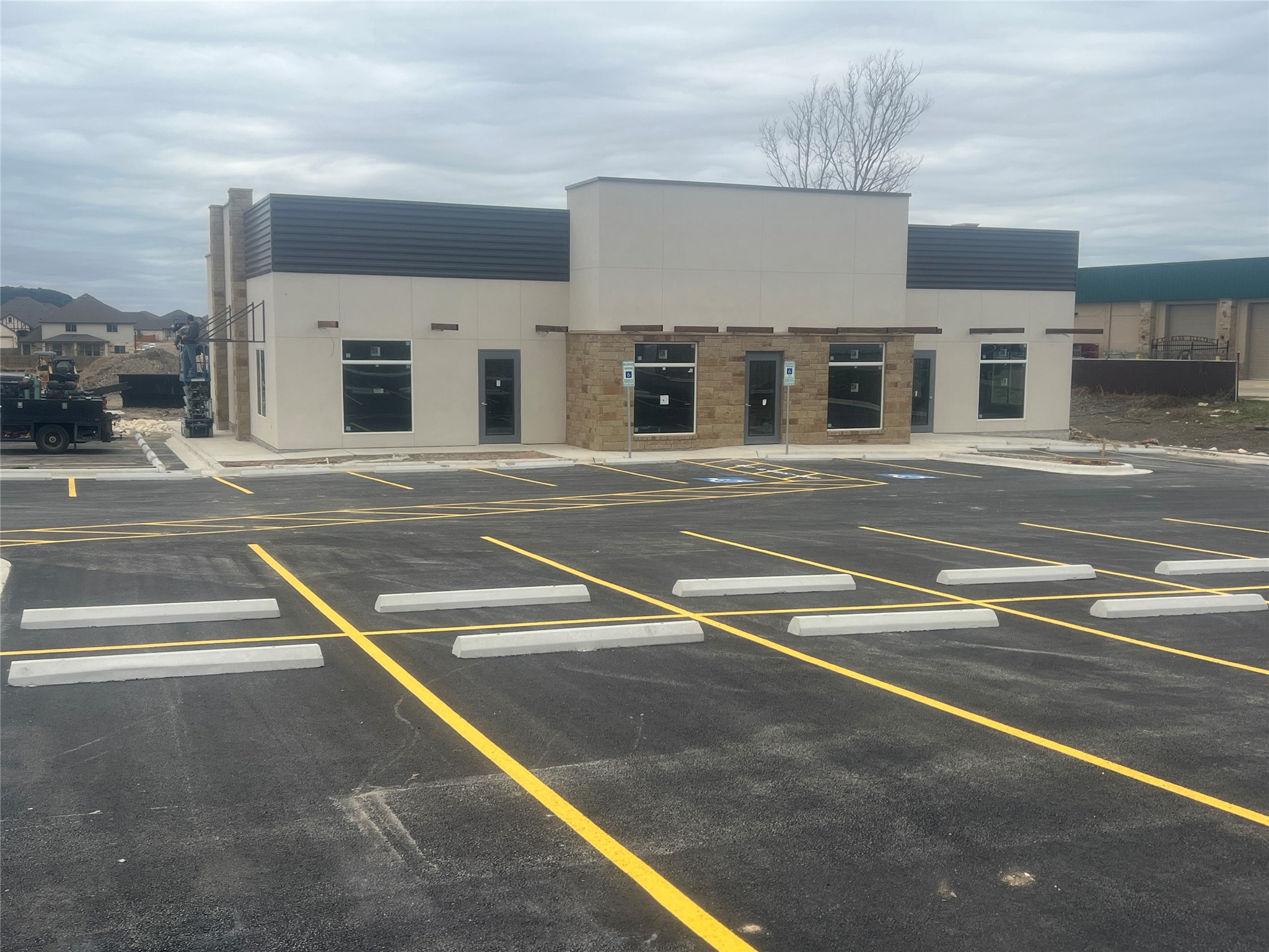 1216 E FM 2410 E 101, 102, 103 — photo