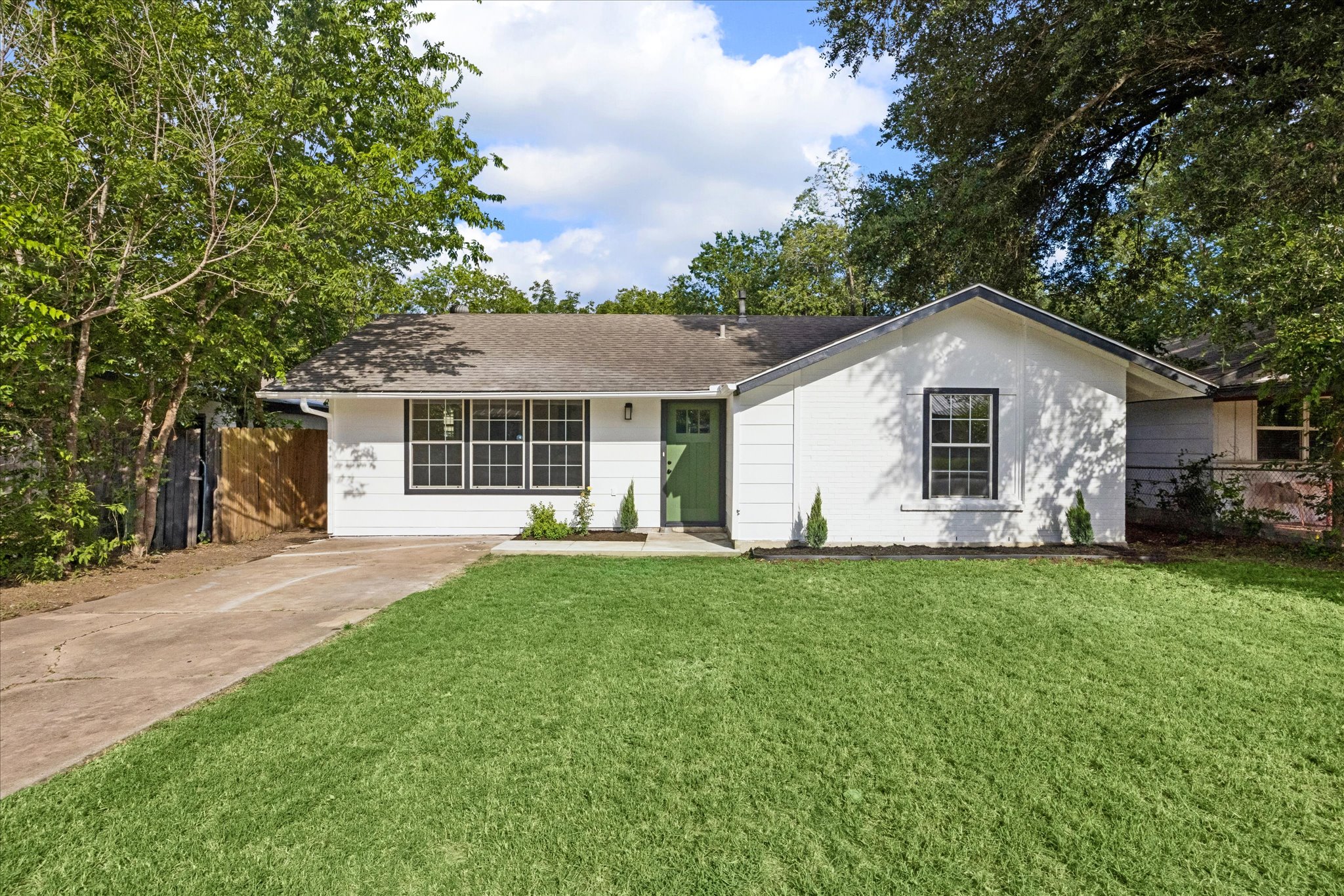 6915 Cherry Meadow Dr — photo