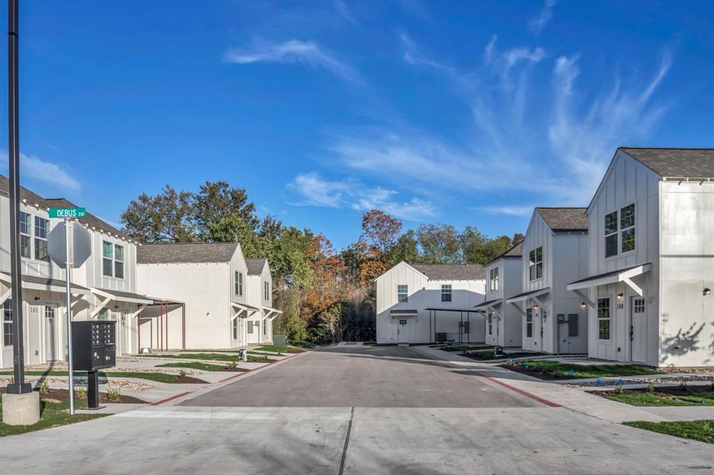 350 Debus St 124 — photo