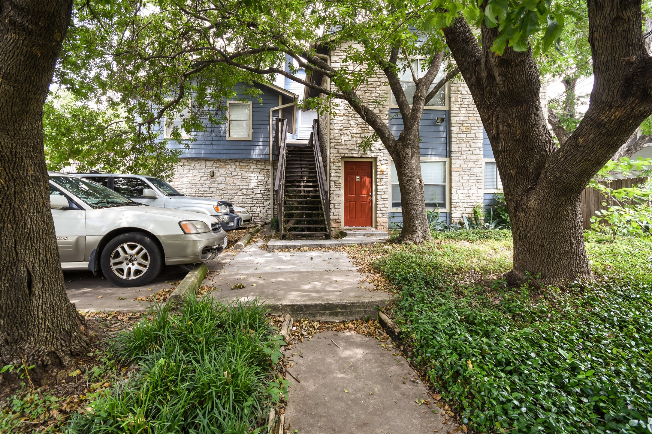 3004 Speedway Ave 2 — photo