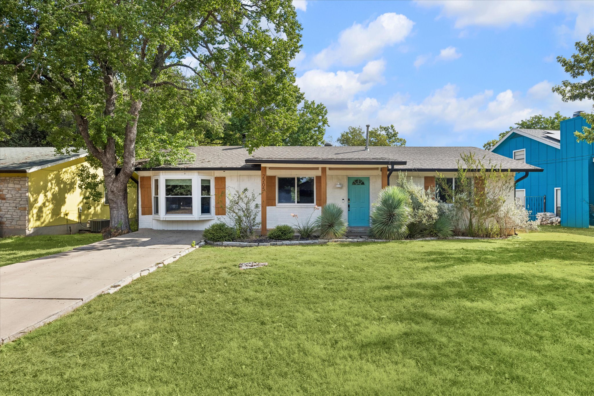 2205 Quail Meadow Dr — photo
