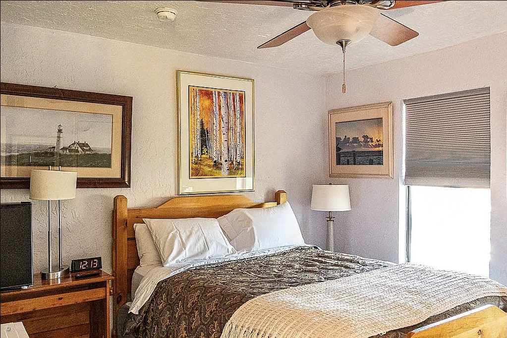 11 Cypress Fairway Vlg — photo