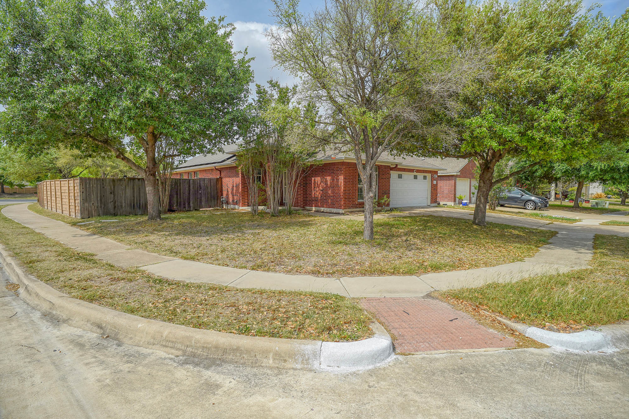 11608 Prince Phillip Way — photo