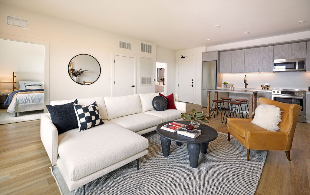 4315 S Congress Ave Unit 410 — photo