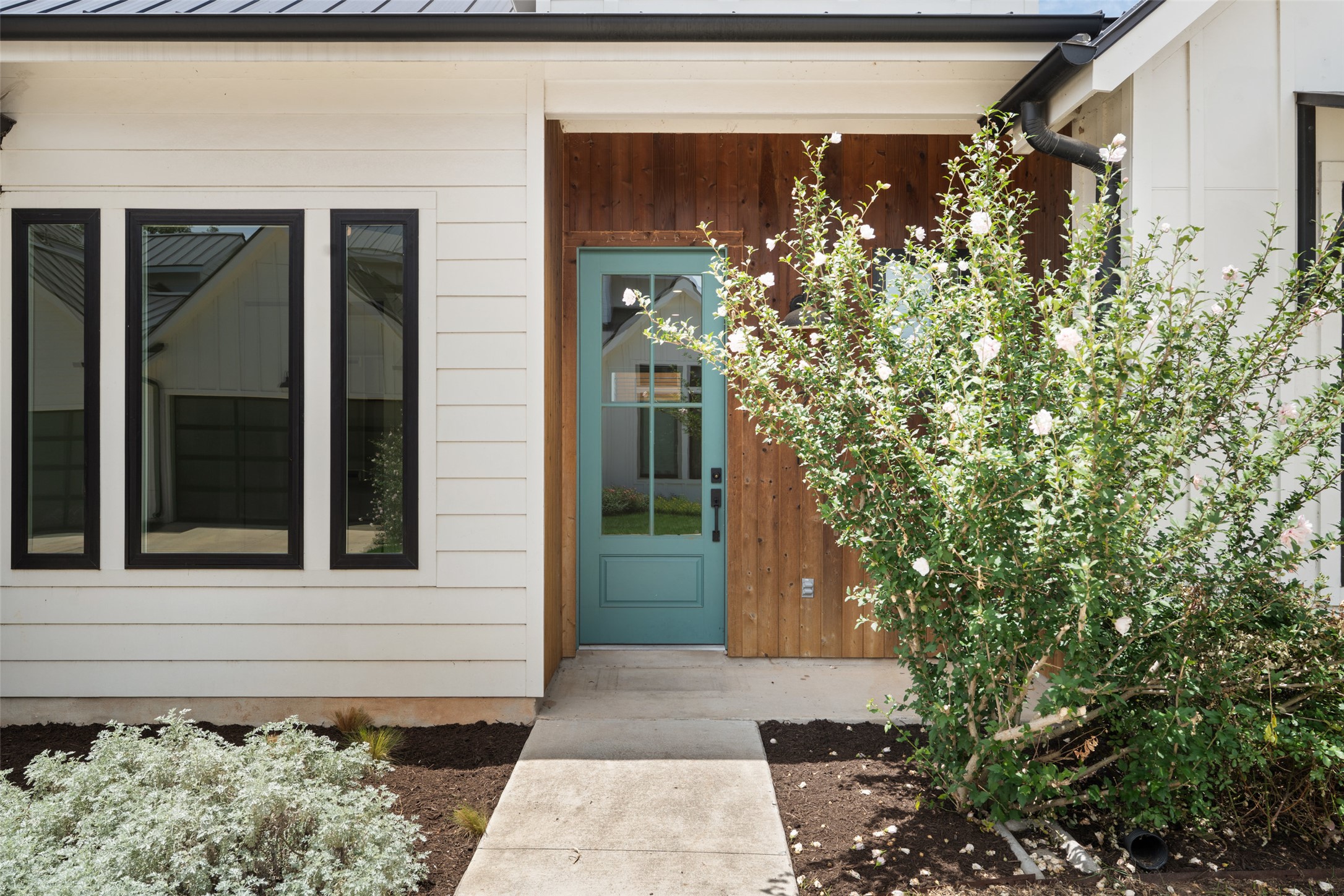 4020 Valley View Road #B, Austin, TX 78704 — photo 2