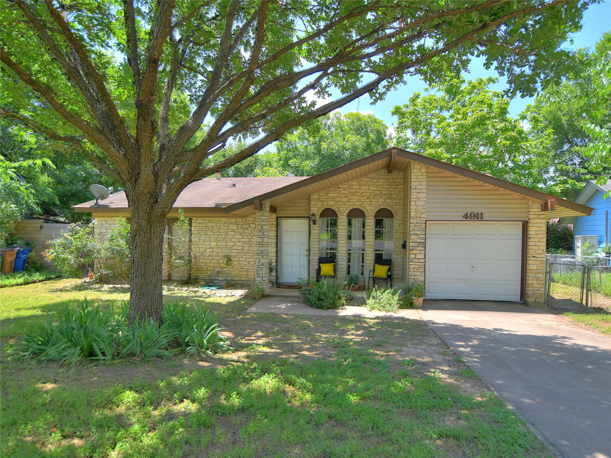 4911 Aberdeen Cir — photo