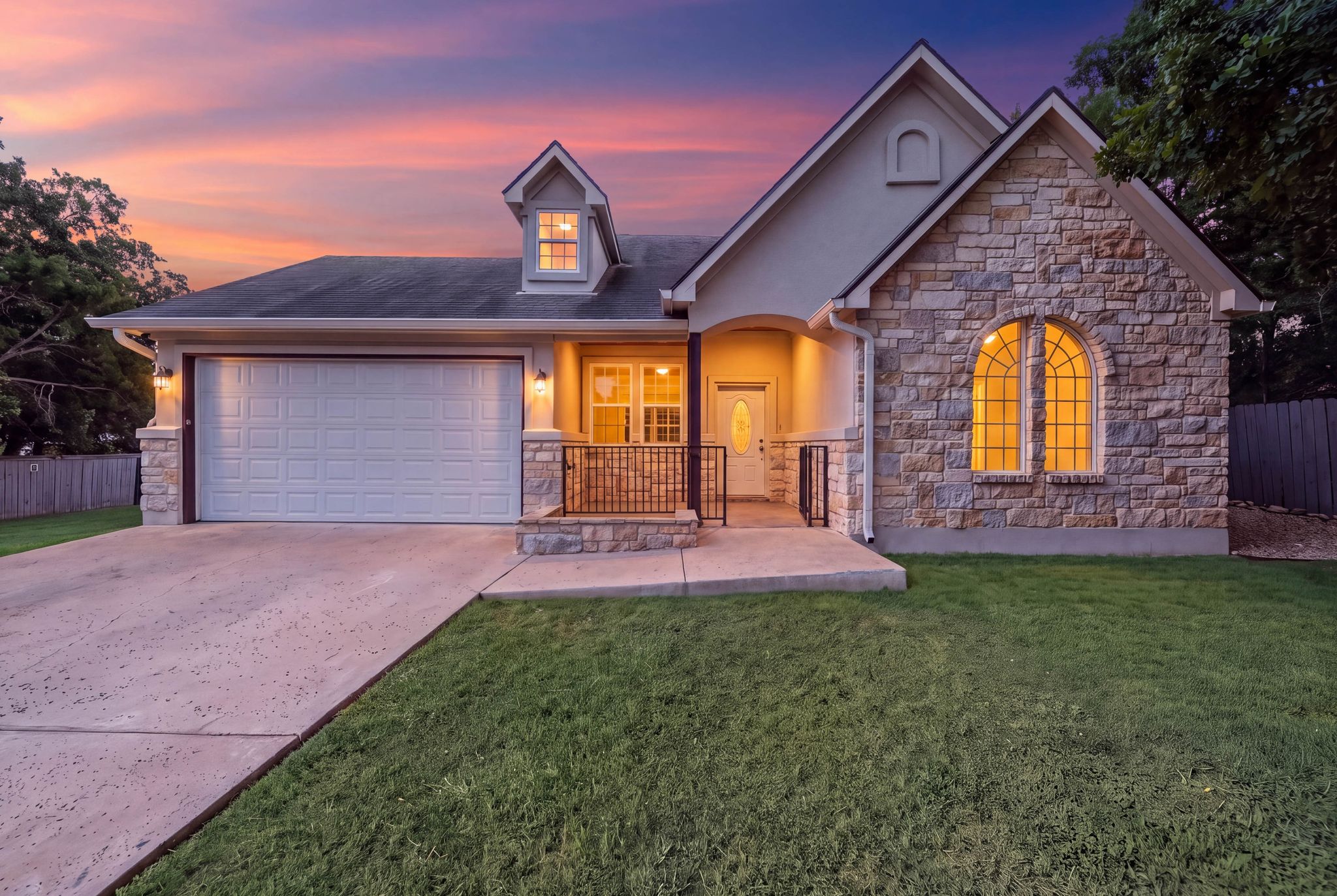 263 Indian Oak Dr — photo