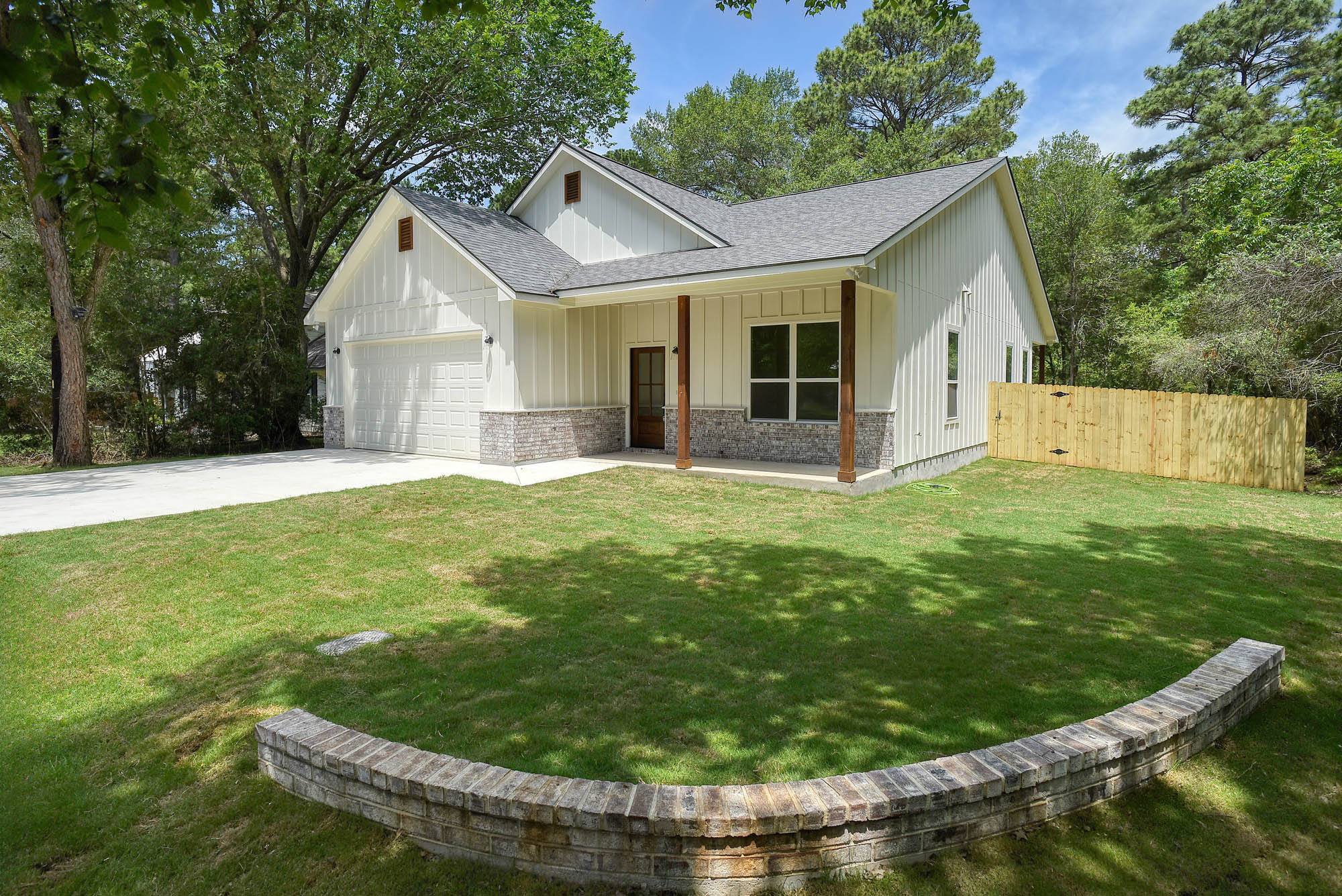 104 Pony Grass Ln — photo